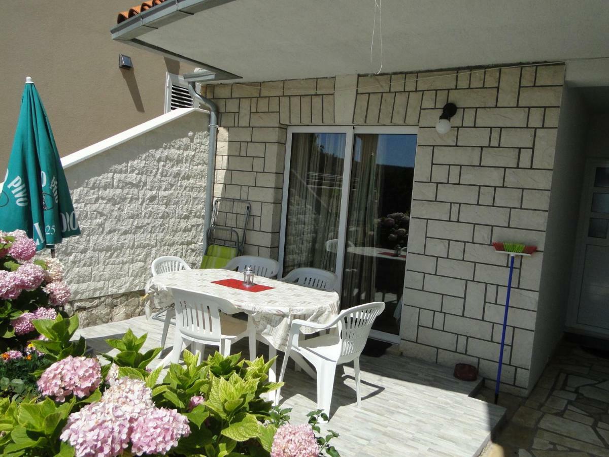 Mir Apartments Primošten Exterior foto